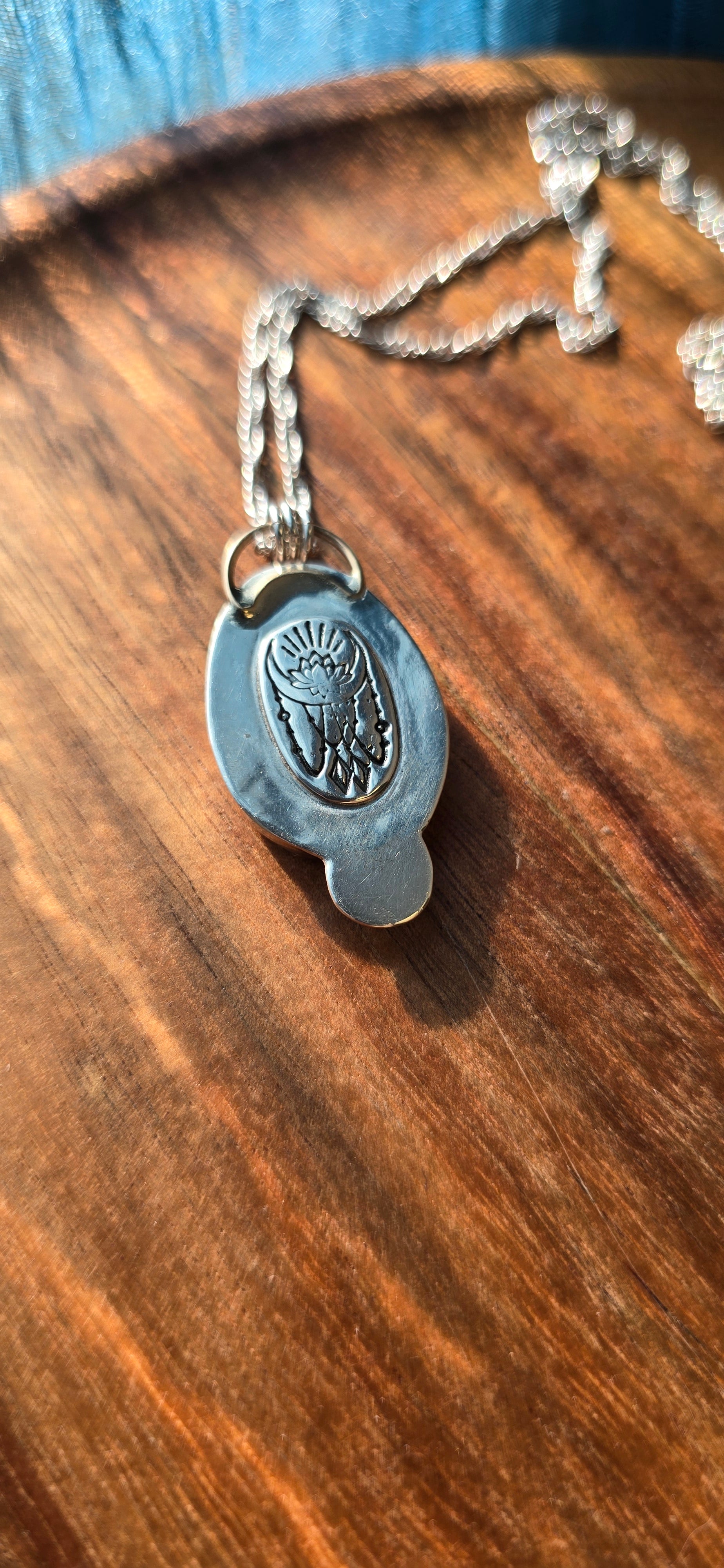 Mother of pearl necklace