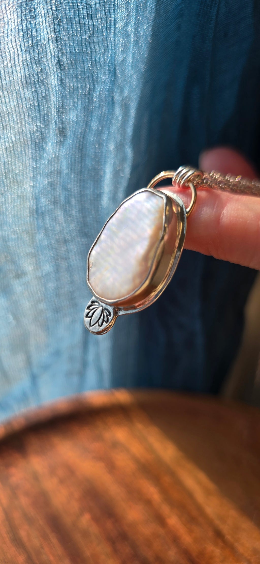 Mother of pearl necklace